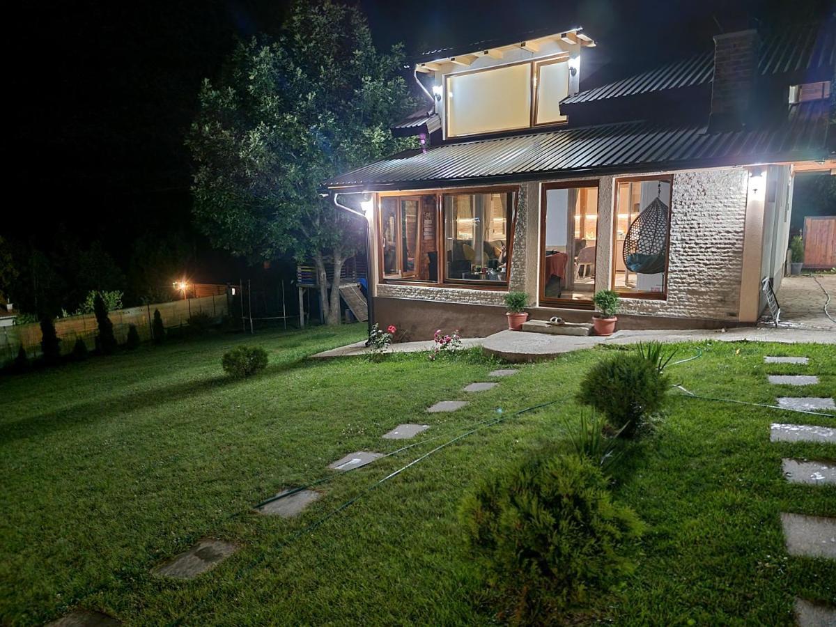 Mountain House Brutusi 17 Bjelasnica Trnovo Bih Exteriör bild