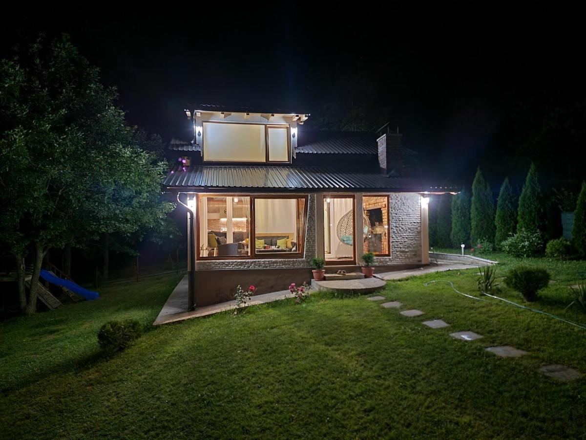 Mountain House Brutusi 17 Bjelasnica Trnovo Bih Exteriör bild