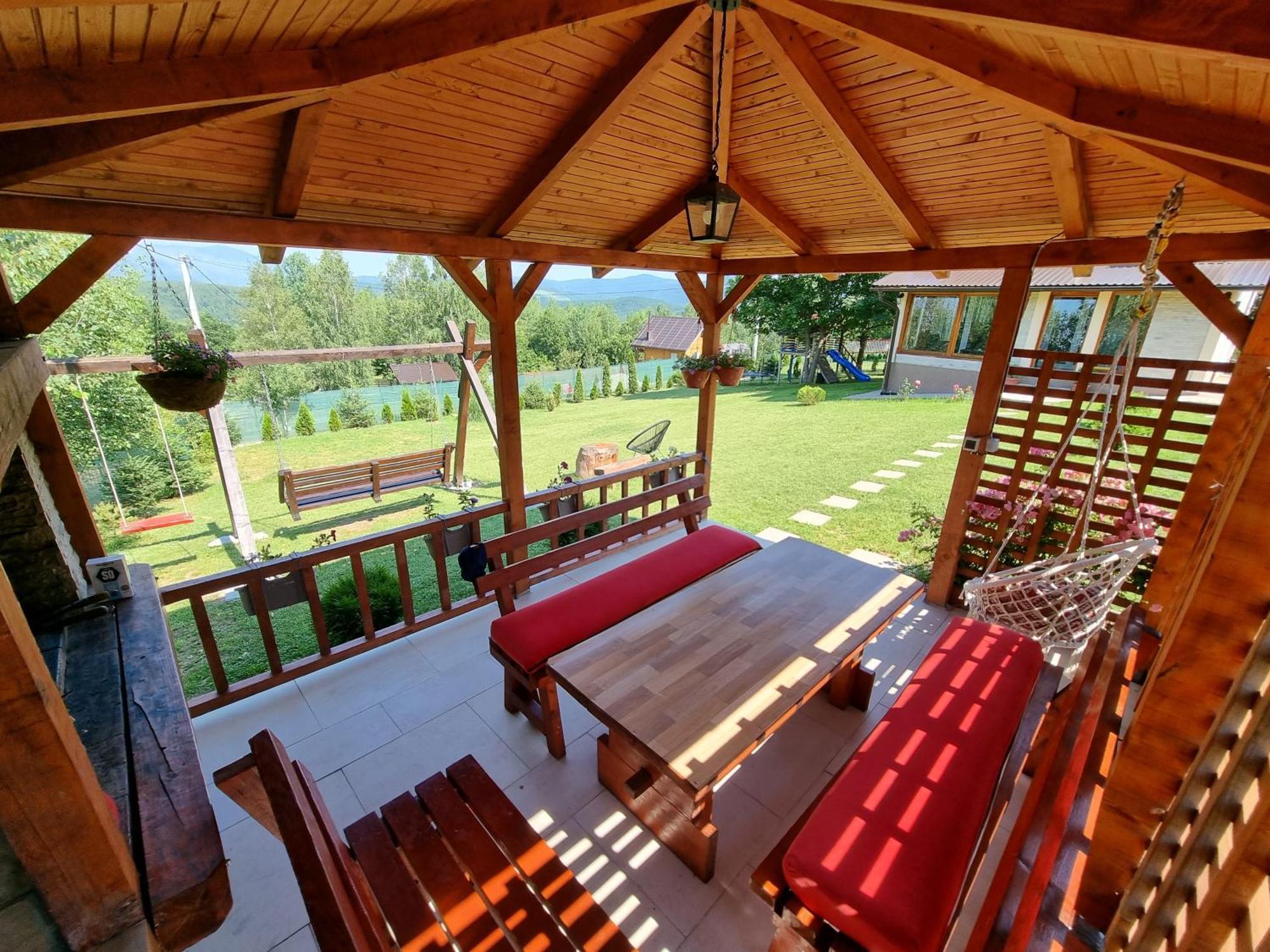 Mountain House Brutusi 17 Bjelasnica Trnovo Bih Exteriör bild