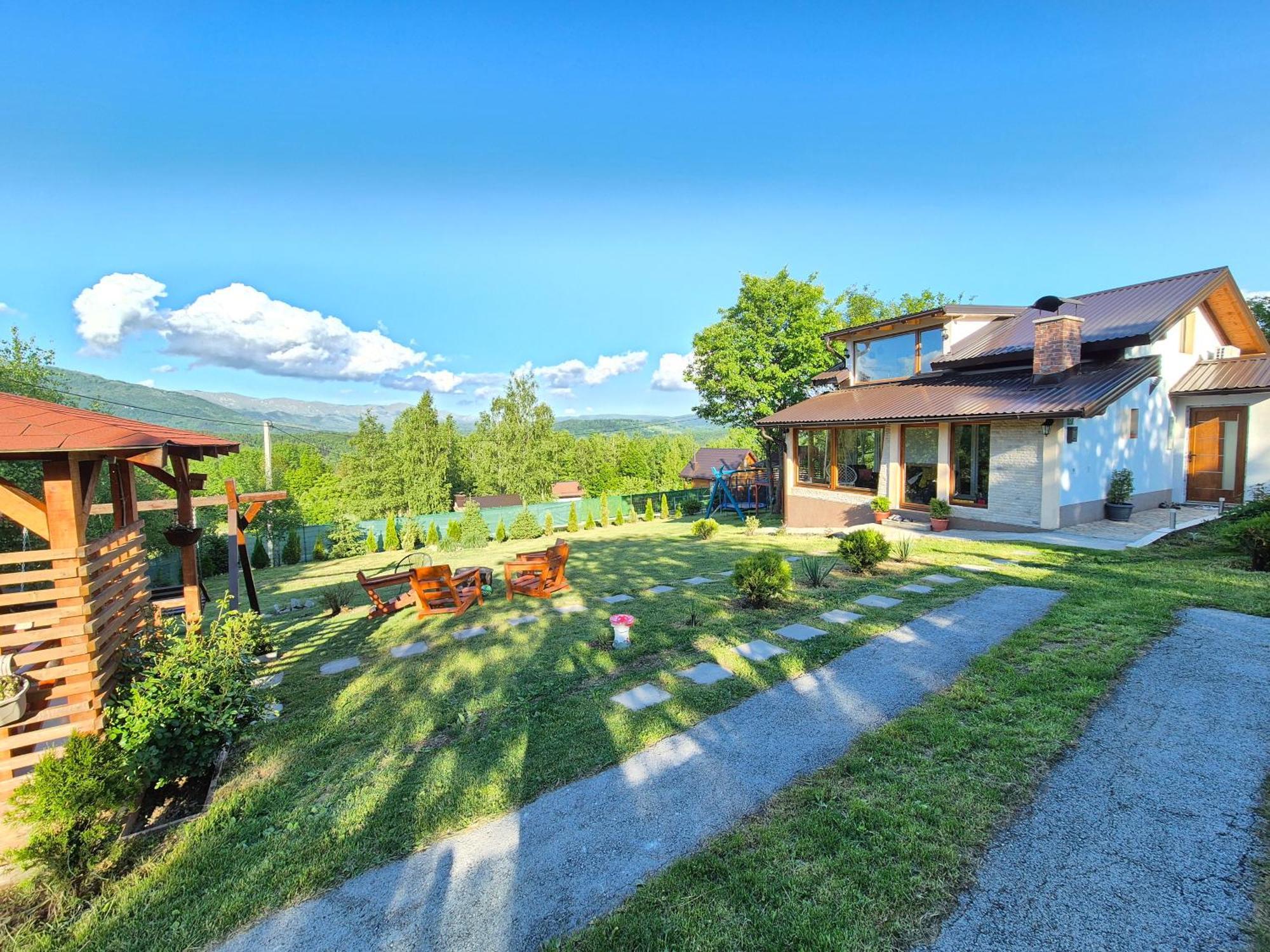 Mountain House Brutusi 17 Bjelasnica Trnovo Bih Exteriör bild