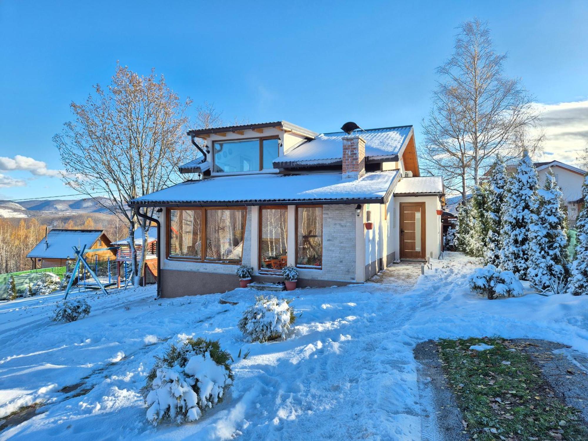 Mountain House Brutusi 17 Bjelasnica Trnovo Bih Exteriör bild